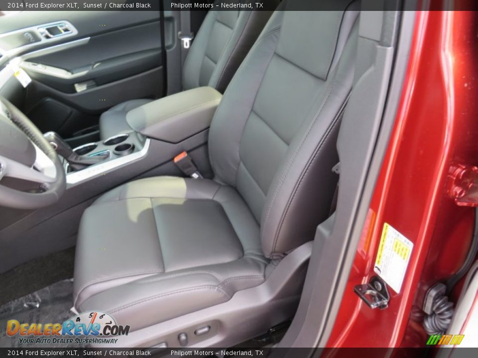 2014 Ford Explorer XLT Sunset / Charcoal Black Photo #28