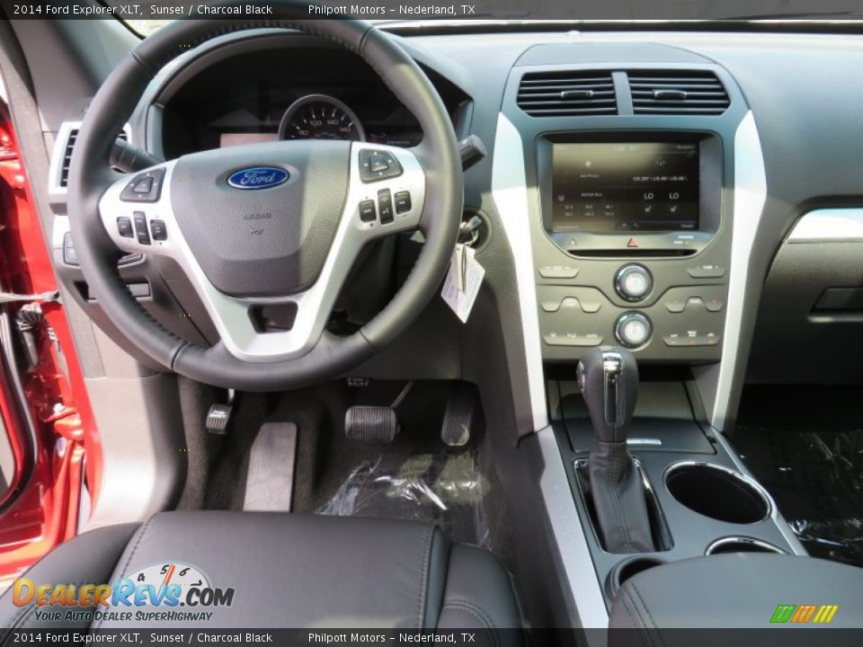 2014 Ford Explorer XLT Sunset / Charcoal Black Photo #30