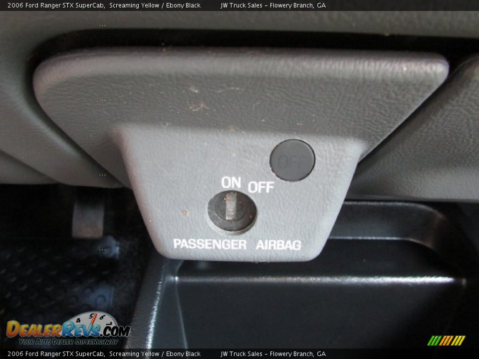 2006 Ford Ranger STX SuperCab Screaming Yellow / Ebony Black Photo #28