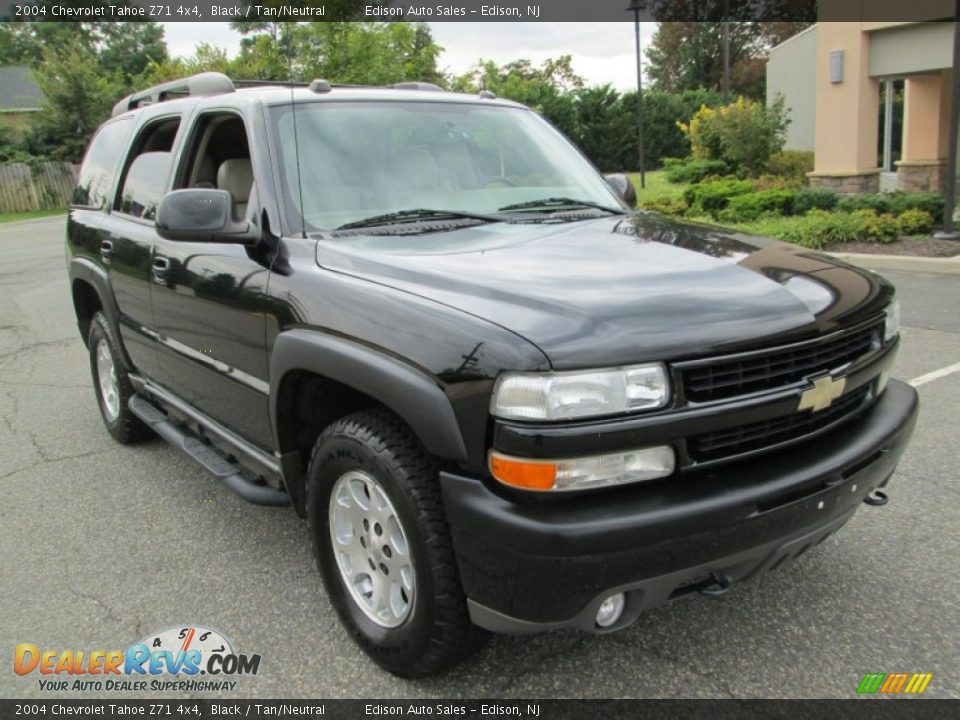 Front 3/4 View of 2004 Chevrolet Tahoe Z71 4x4 Photo #11
