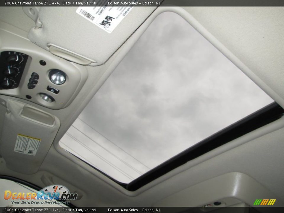 2004 Chevrolet Tahoe Z71 4x4 Black / Tan/Neutral Photo #20