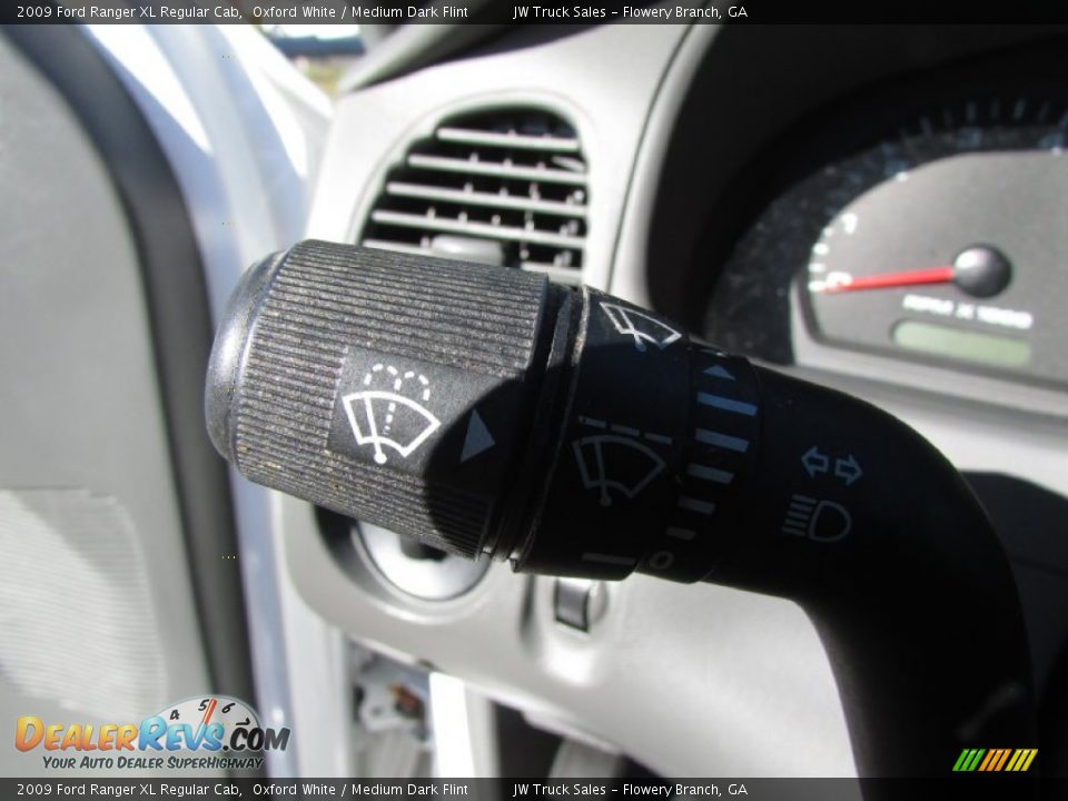 2009 Ford Ranger XL Regular Cab Oxford White / Medium Dark Flint Photo #20