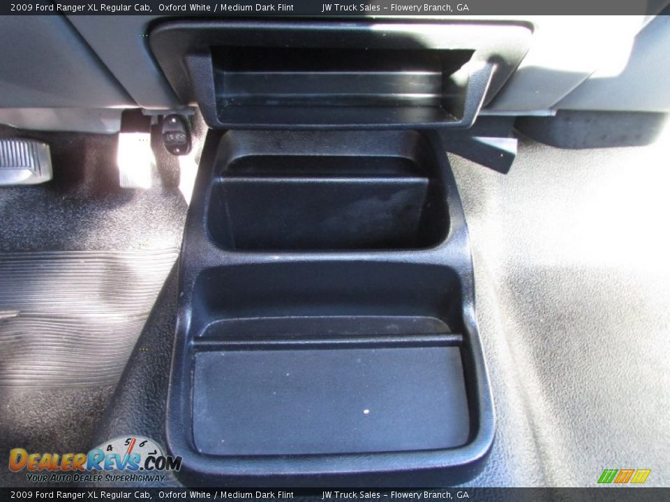 2009 Ford Ranger XL Regular Cab Oxford White / Medium Dark Flint Photo #25