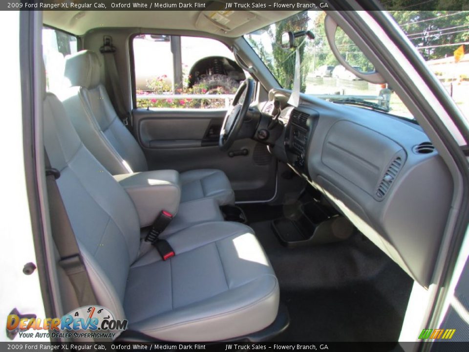 2009 Ford Ranger XL Regular Cab Oxford White / Medium Dark Flint Photo #30