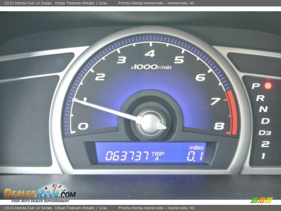 2010 Honda Civic LX Sedan Urban Titanium Metallic / Gray Photo #16