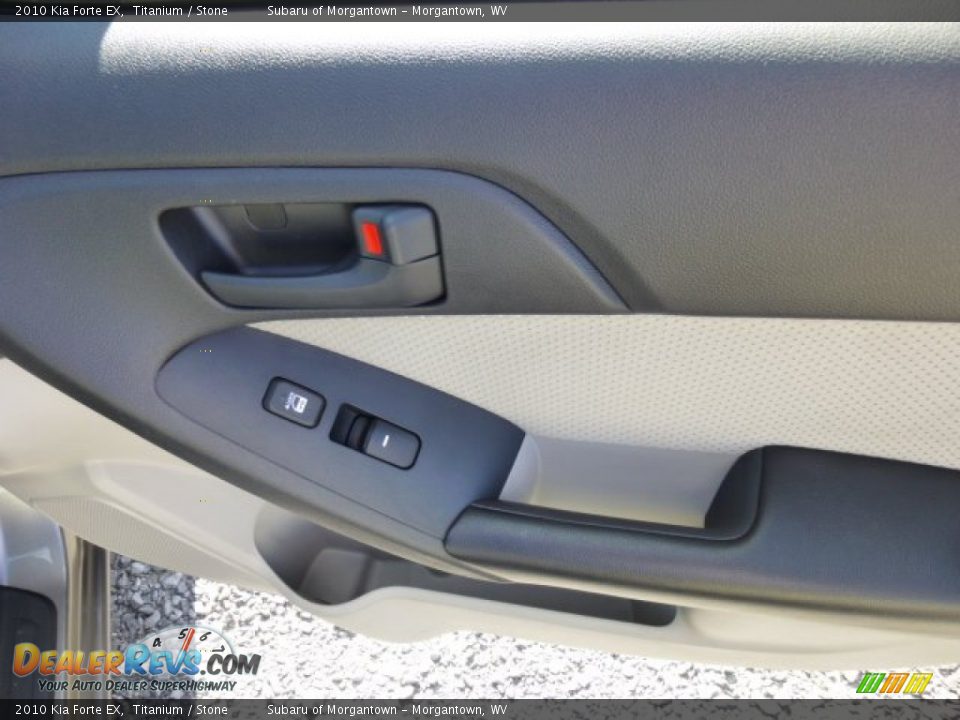 2010 Kia Forte EX Titanium / Stone Photo #12