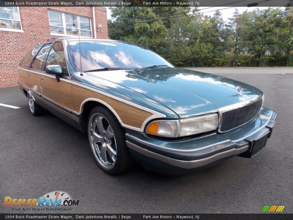 Front 3/4 View of 1994 Buick Roadmaster Estate Wagon Photo #7