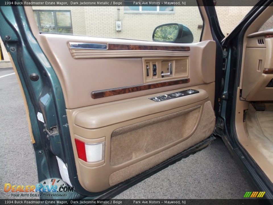 Door Panel of 1994 Buick Roadmaster Estate Wagon Photo #13