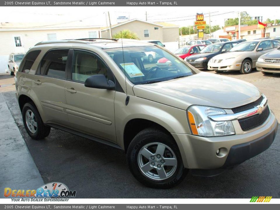 2005 Chevrolet Equinox LT Sandstone Metallic / Light Cashmere Photo #4