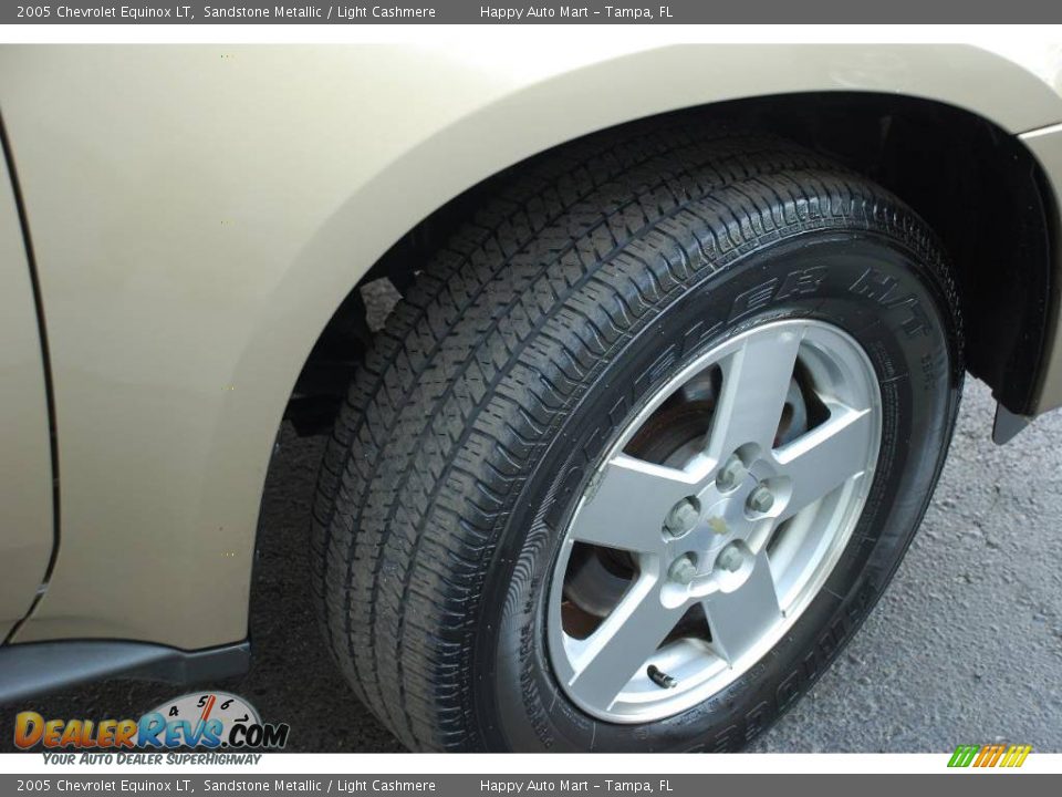 2005 Chevrolet Equinox LT Sandstone Metallic / Light Cashmere Photo #22