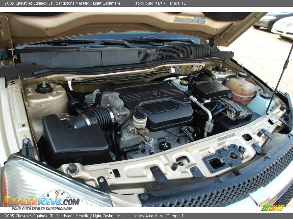 2005 Chevrolet Equinox LT Sandstone Metallic / Light Cashmere Photo #25