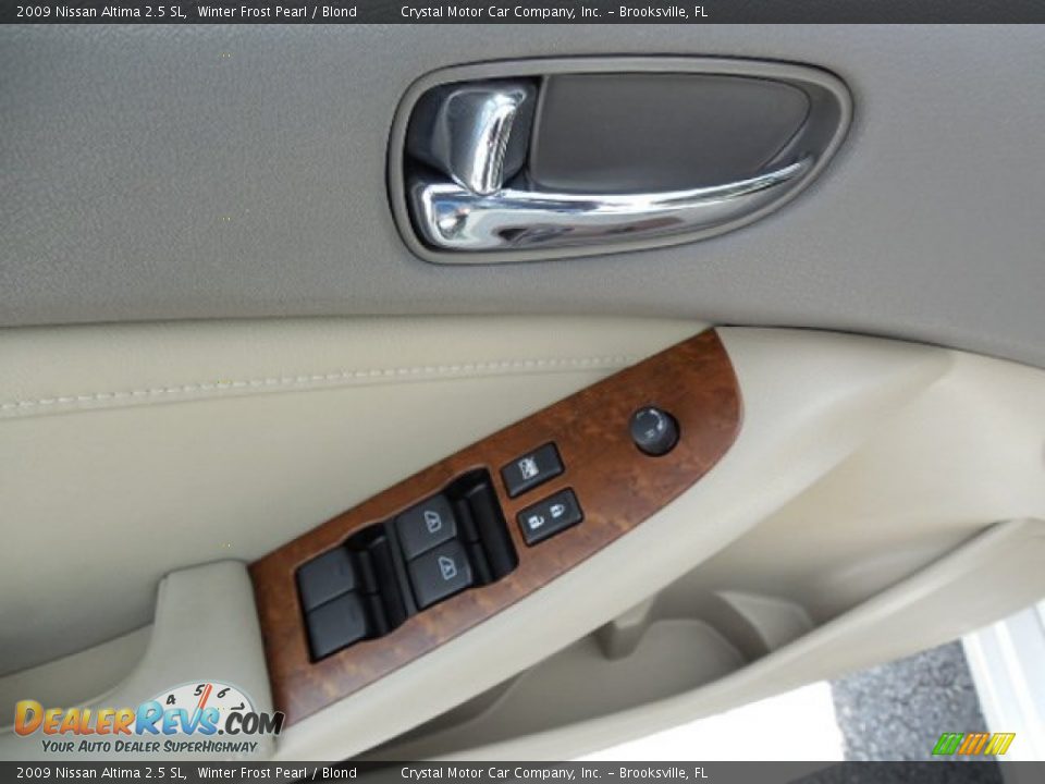 2009 Nissan Altima 2.5 SL Winter Frost Pearl / Blond Photo #17