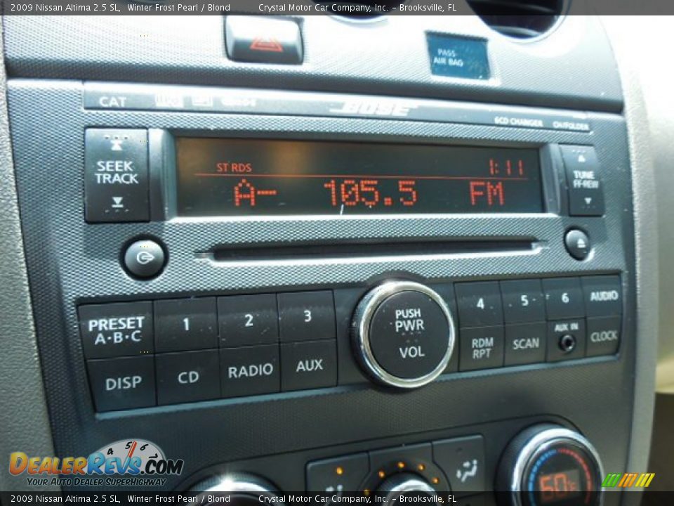 2009 Nissan Altima 2.5 SL Winter Frost Pearl / Blond Photo #19