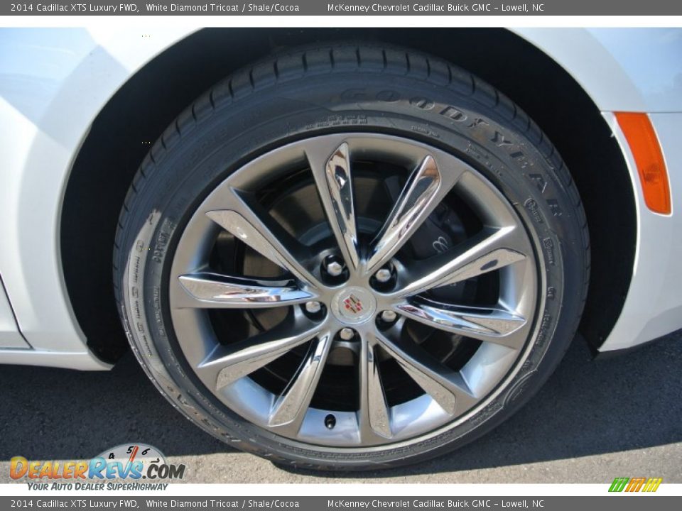2014 Cadillac XTS Luxury FWD Wheel Photo #20