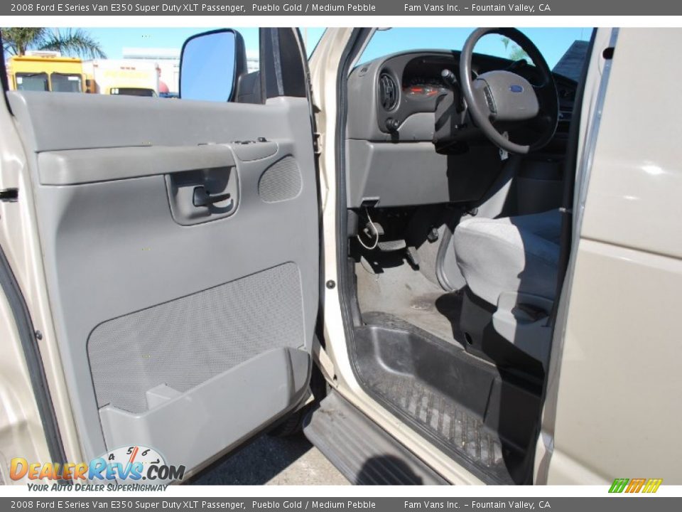 2008 Ford E Series Van E350 Super Duty XLT Passenger Pueblo Gold / Medium Pebble Photo #13