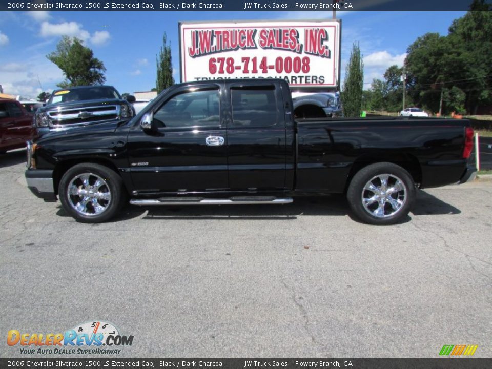 2006 Chevrolet Silverado 1500 LS Extended Cab Black / Dark Charcoal Photo #3