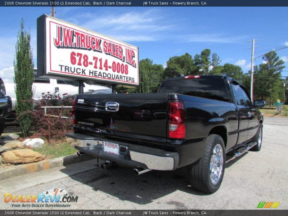 2006 Chevrolet Silverado 1500 LS Extended Cab Black / Dark Charcoal Photo #7