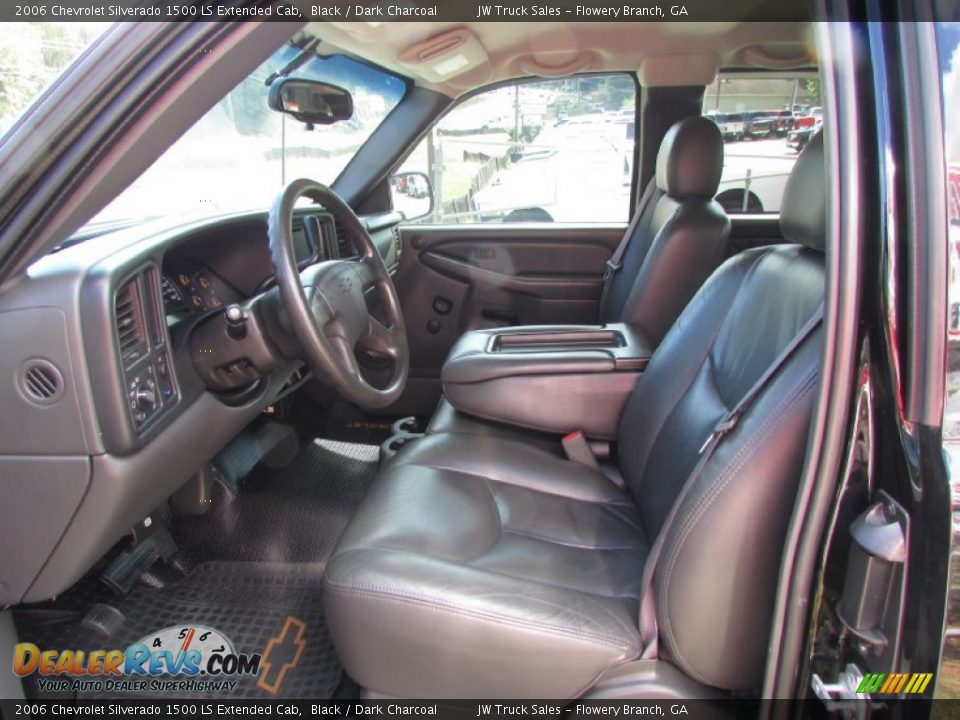 2006 Chevrolet Silverado 1500 LS Extended Cab Black / Dark Charcoal Photo #17