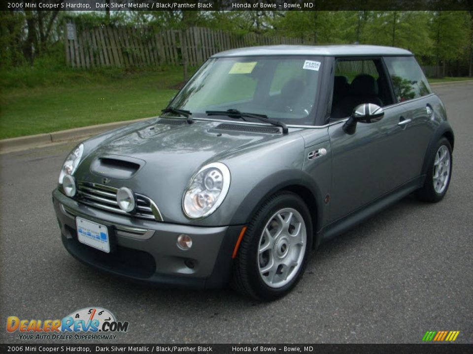 2006 Mini Cooper S Hardtop Dark Silver Metallic / Black/Panther Black Photo #7