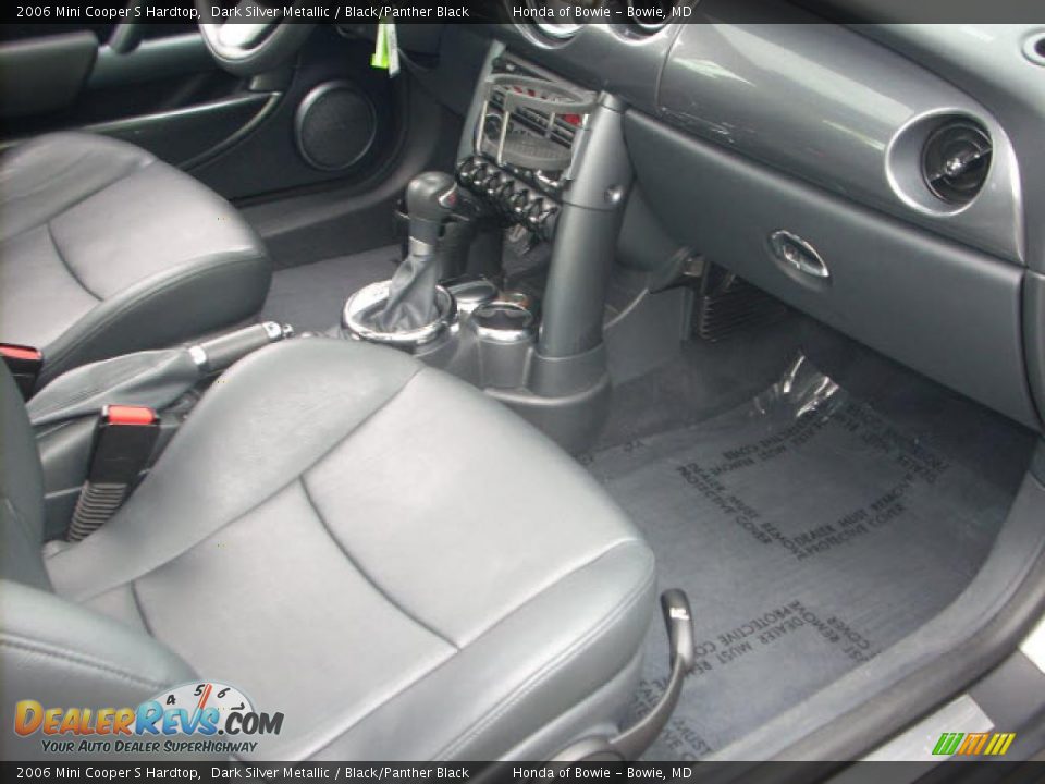 2006 Mini Cooper S Hardtop Dark Silver Metallic / Black/Panther Black Photo #19
