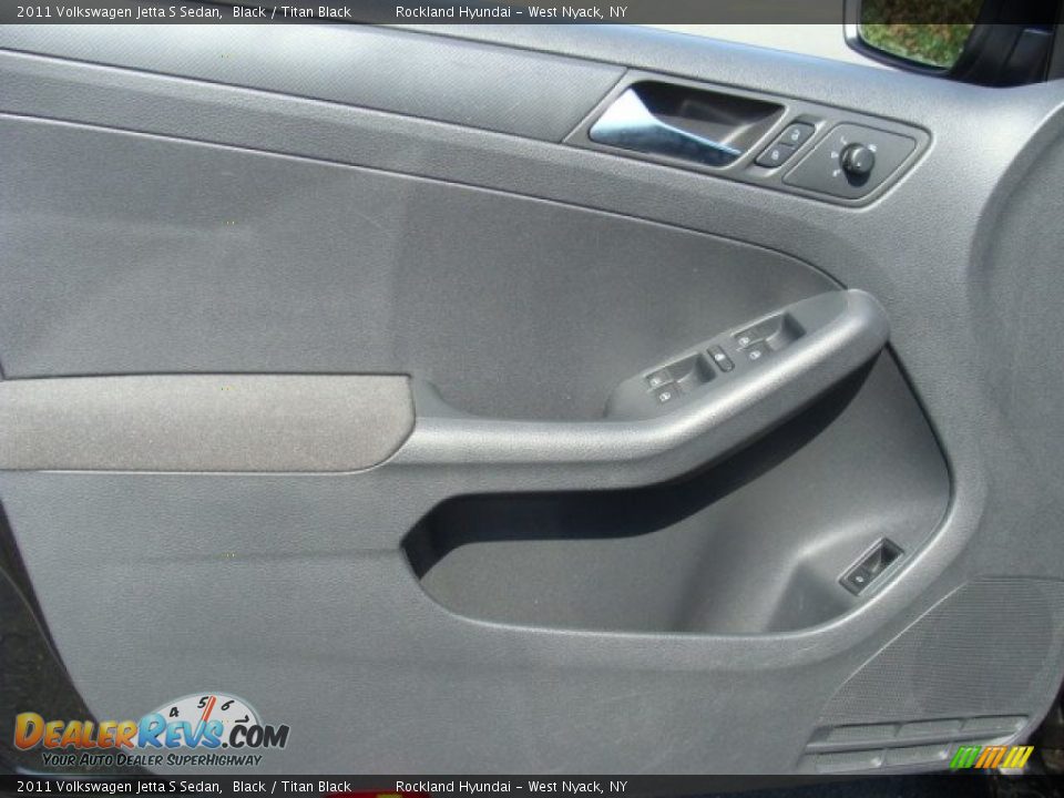 2011 Volkswagen Jetta S Sedan Black / Titan Black Photo #7