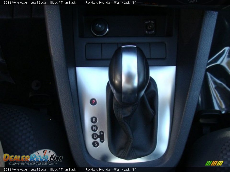 2011 Volkswagen Jetta S Sedan Black / Titan Black Photo #16