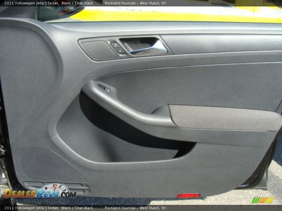 2011 Volkswagen Jetta S Sedan Black / Titan Black Photo #21