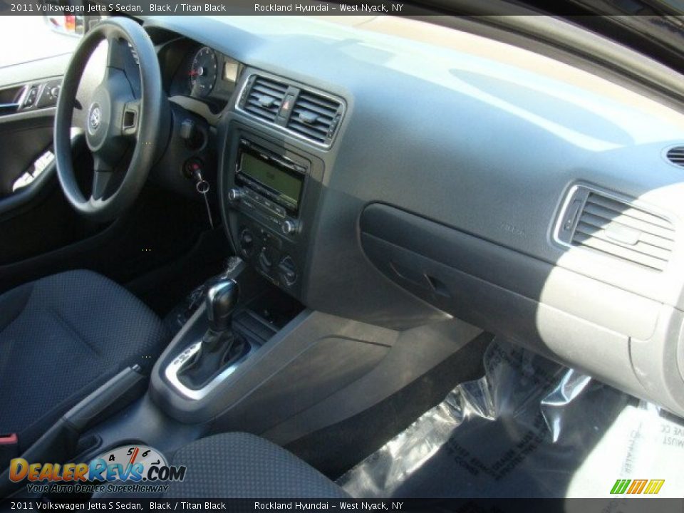 2011 Volkswagen Jetta S Sedan Black / Titan Black Photo #22