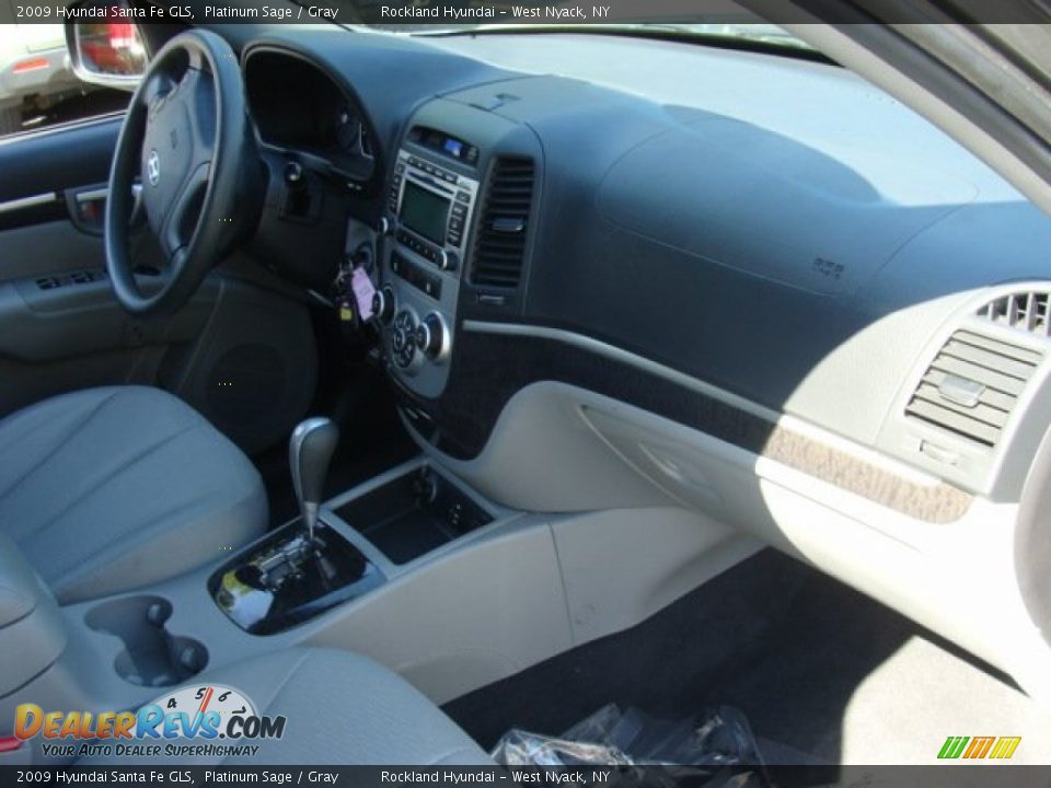 2009 Hyundai Santa Fe GLS Platinum Sage / Gray Photo #24