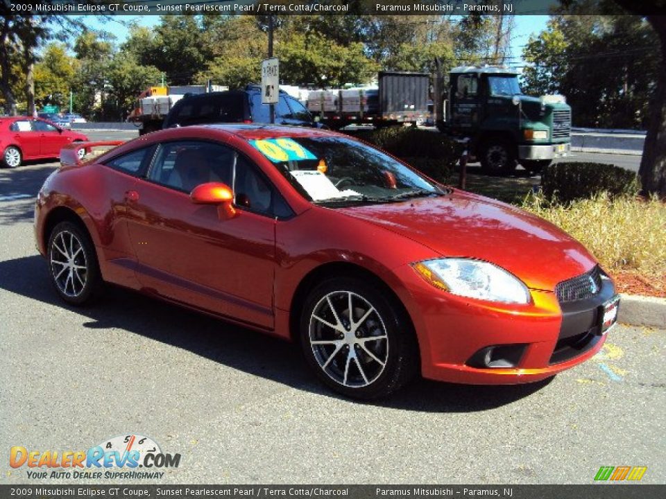 2009 Mitsubishi Eclipse GT Coupe Sunset Pearlescent Pearl / Terra Cotta/Charcoal Photo #4