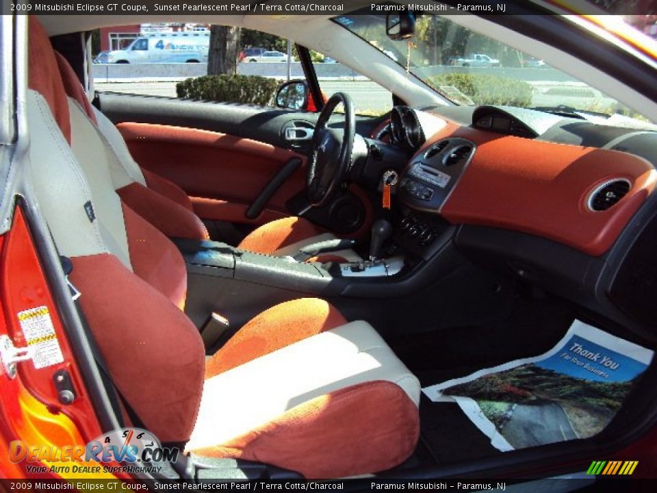 2009 Mitsubishi Eclipse GT Coupe Sunset Pearlescent Pearl / Terra Cotta/Charcoal Photo #10