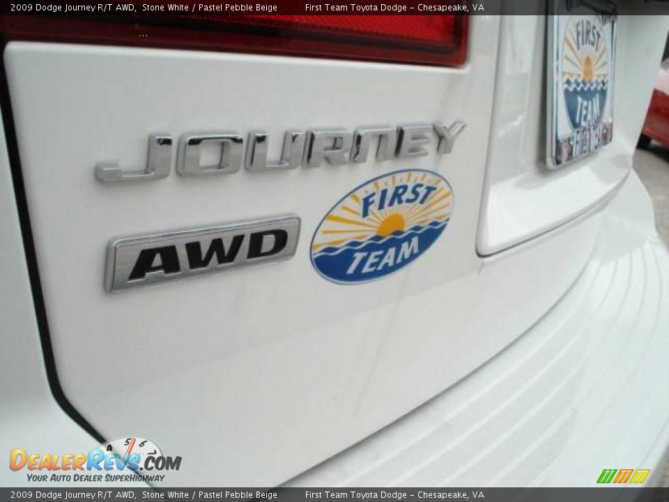 2009 Dodge Journey R/T AWD Stone White / Pastel Pebble Beige Photo #25