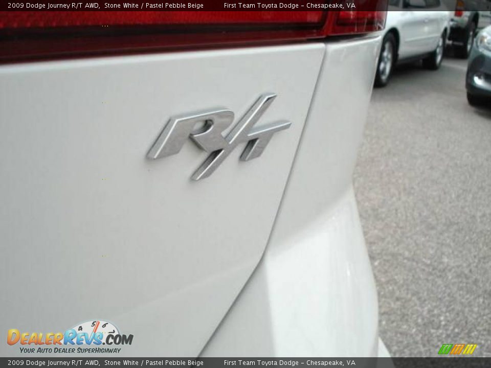 2009 Dodge Journey R/T AWD Stone White / Pastel Pebble Beige Photo #26