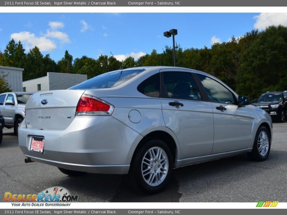 2011 Ford Focus SE Sedan Ingot Silver Metallic / Charcoal Black Photo #3