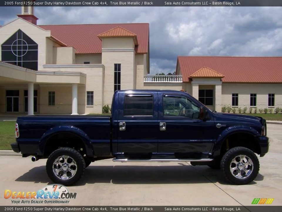 2005 Ford F250 Super Duty Harley Davidson Crew Cab 4x4 True Blue Metallic / Black Photo #2