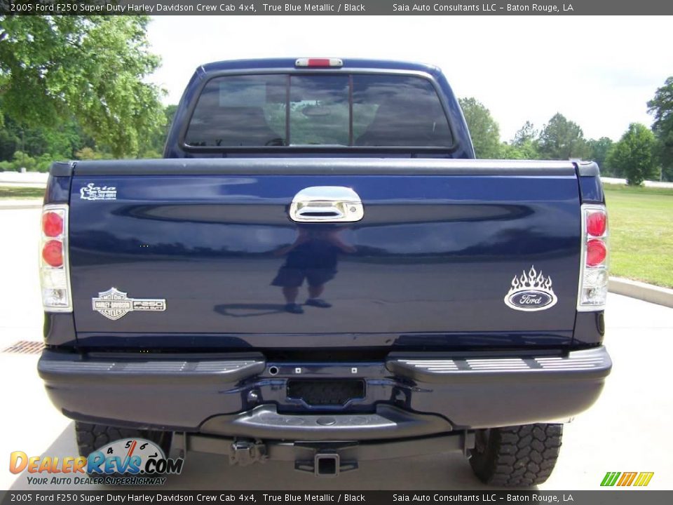 2005 Ford F250 Super Duty Harley Davidson Crew Cab 4x4 True Blue Metallic / Black Photo #4