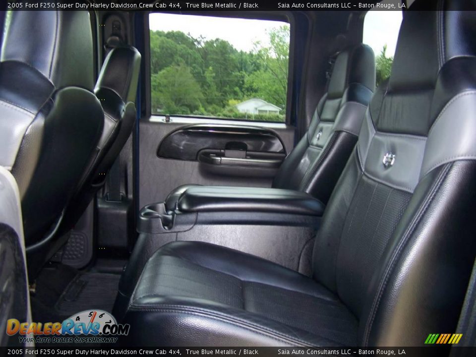 2005 Ford F250 Super Duty Harley Davidson Crew Cab 4x4 True Blue Metallic / Black Photo #10