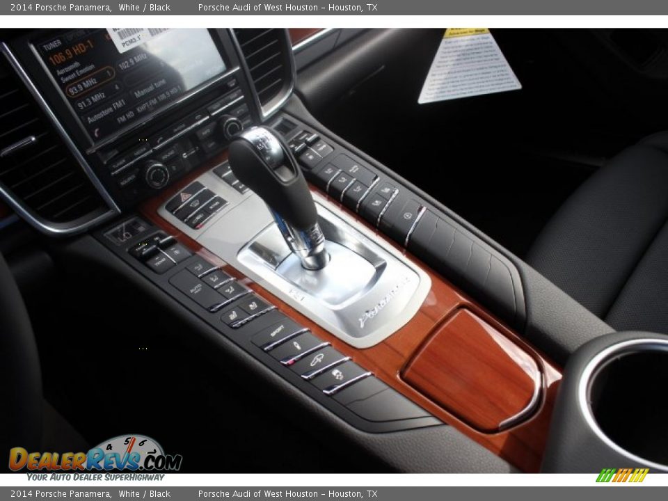 2014 Porsche Panamera White / Black Photo #17