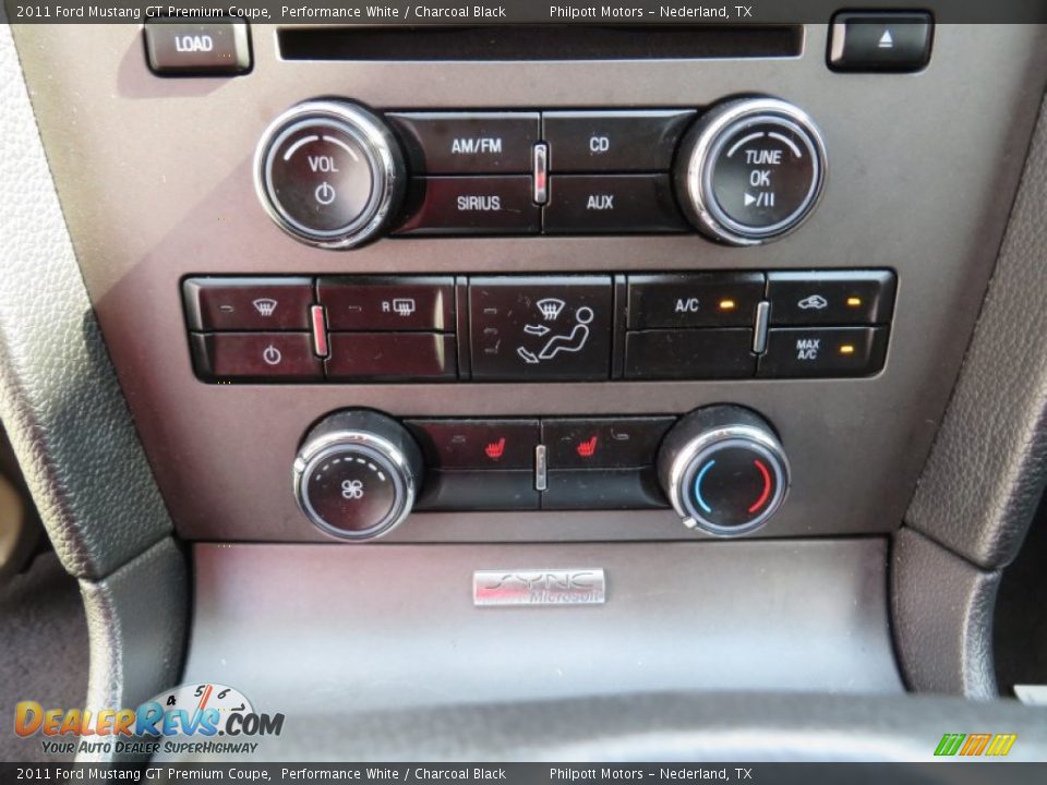 2011 Ford Mustang GT Premium Coupe Performance White / Charcoal Black Photo #31