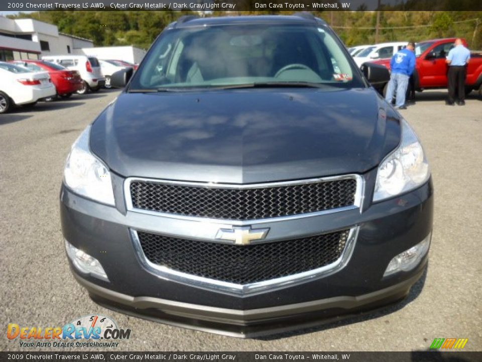 2009 Chevrolet Traverse LS AWD Cyber Gray Metallic / Dark Gray/Light Gray Photo #2