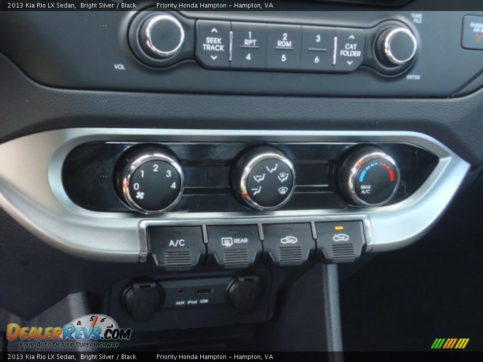 2013 Kia Rio LX Sedan Bright Silver / Black Photo #18