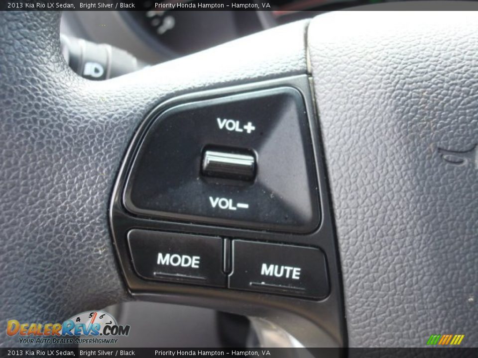 2013 Kia Rio LX Sedan Bright Silver / Black Photo #24