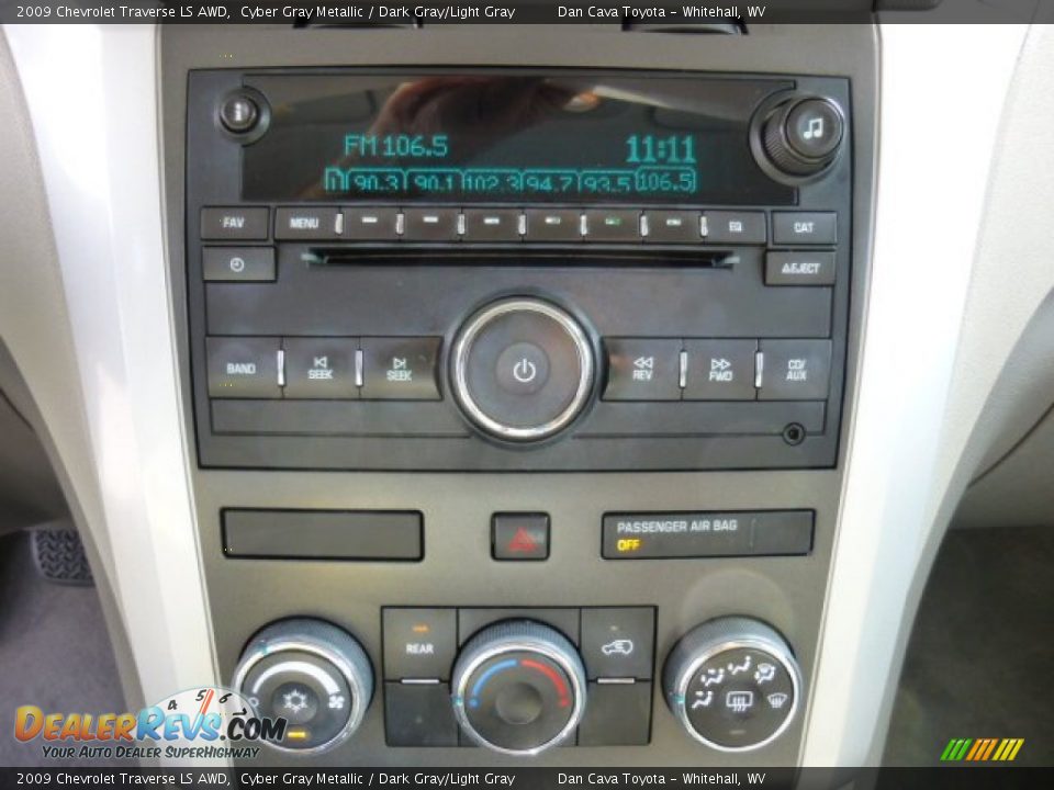 2009 Chevrolet Traverse LS AWD Cyber Gray Metallic / Dark Gray/Light Gray Photo #14