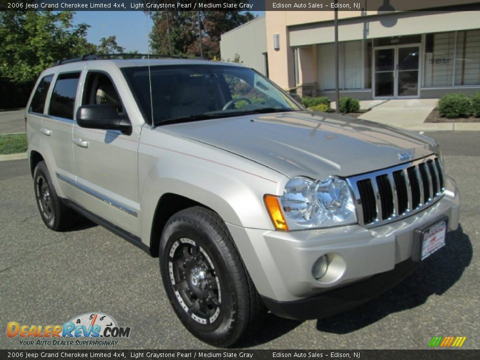 2006 Jeep Grand Cherokee Limited 4x4 Light Graystone Pearl / Medium Slate Gray Photo #11