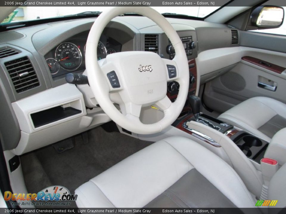 2006 Jeep Grand Cherokee Limited 4x4 Light Graystone Pearl / Medium Slate Gray Photo #15