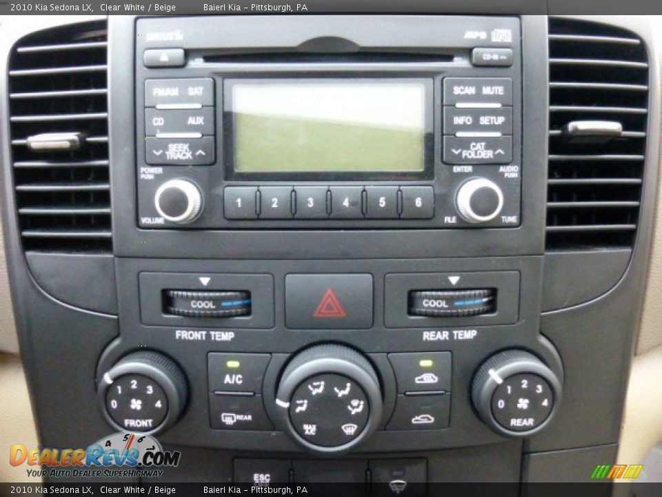 2010 Kia Sedona LX Clear White / Beige Photo #19