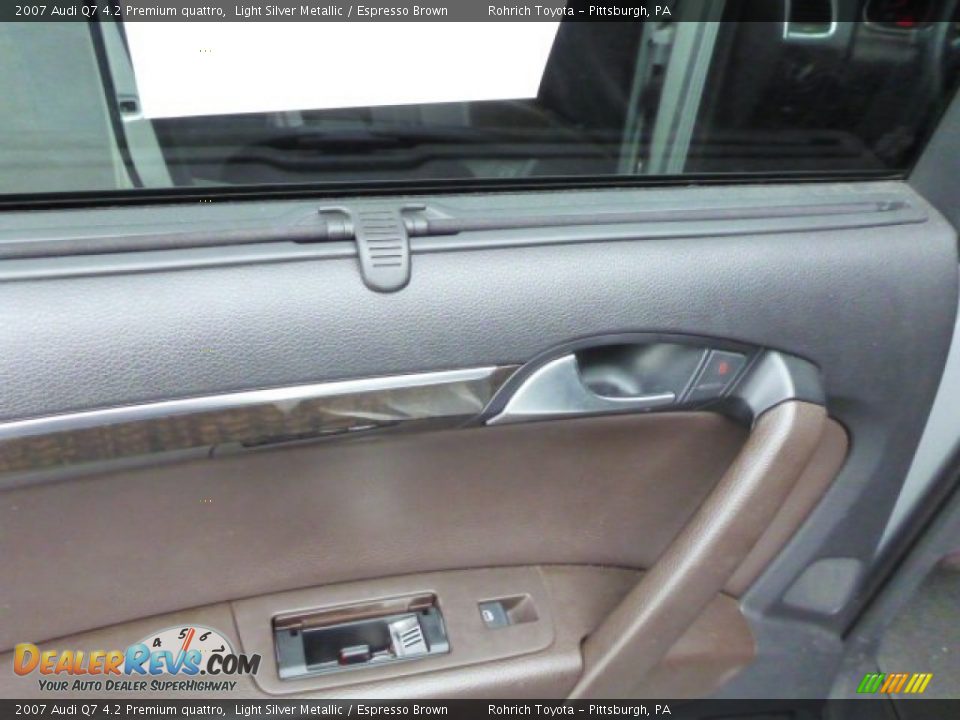 2007 Audi Q7 4.2 Premium quattro Light Silver Metallic / Espresso Brown Photo #15