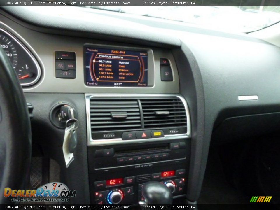 2007 Audi Q7 4.2 Premium quattro Light Silver Metallic / Espresso Brown Photo #19