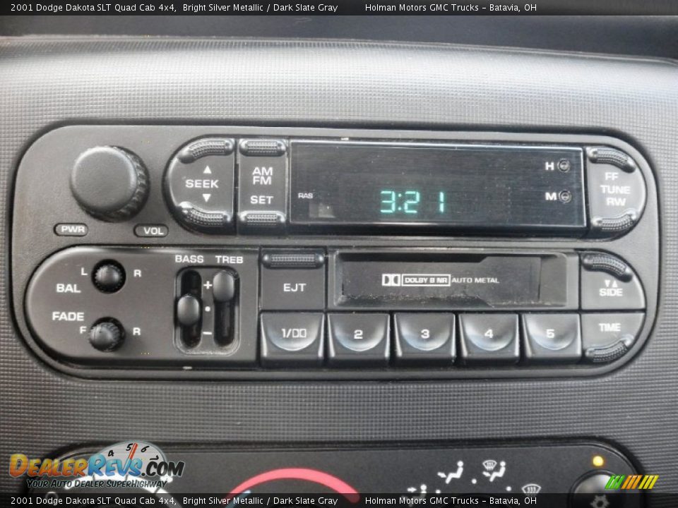 2001 Dodge Dakota SLT Quad Cab 4x4 Bright Silver Metallic / Dark Slate Gray Photo #9