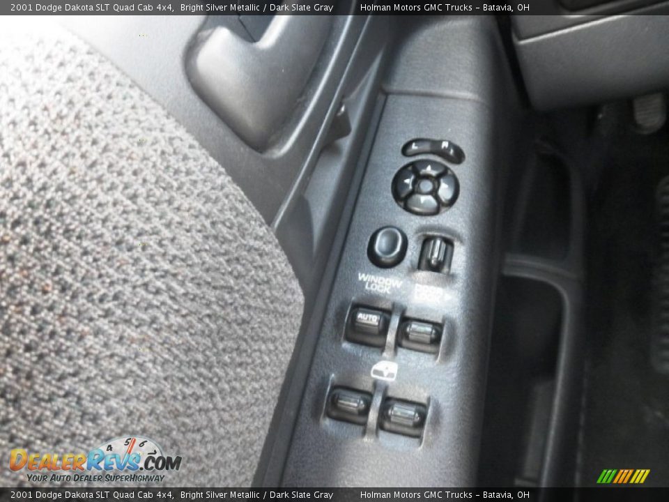 2001 Dodge Dakota SLT Quad Cab 4x4 Bright Silver Metallic / Dark Slate Gray Photo #17